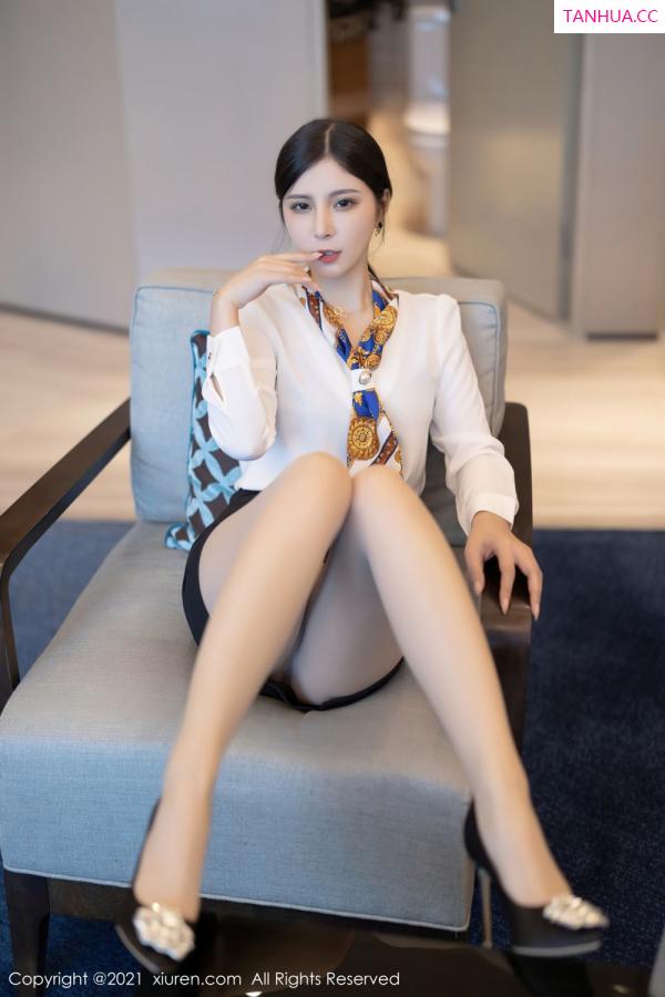 小蛮妖  小蛮妖深圳旅拍 优雅华丽的制服第18张图片